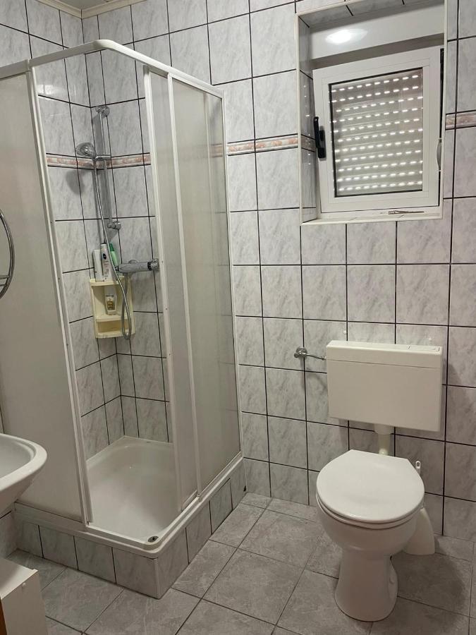 Apartments Zara วีร์ ภายนอก รูปภาพ