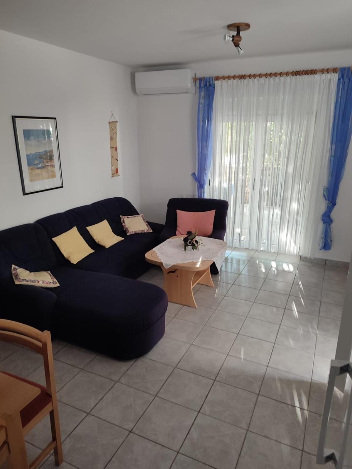 Apartments Zara วีร์ ภายนอก รูปภาพ